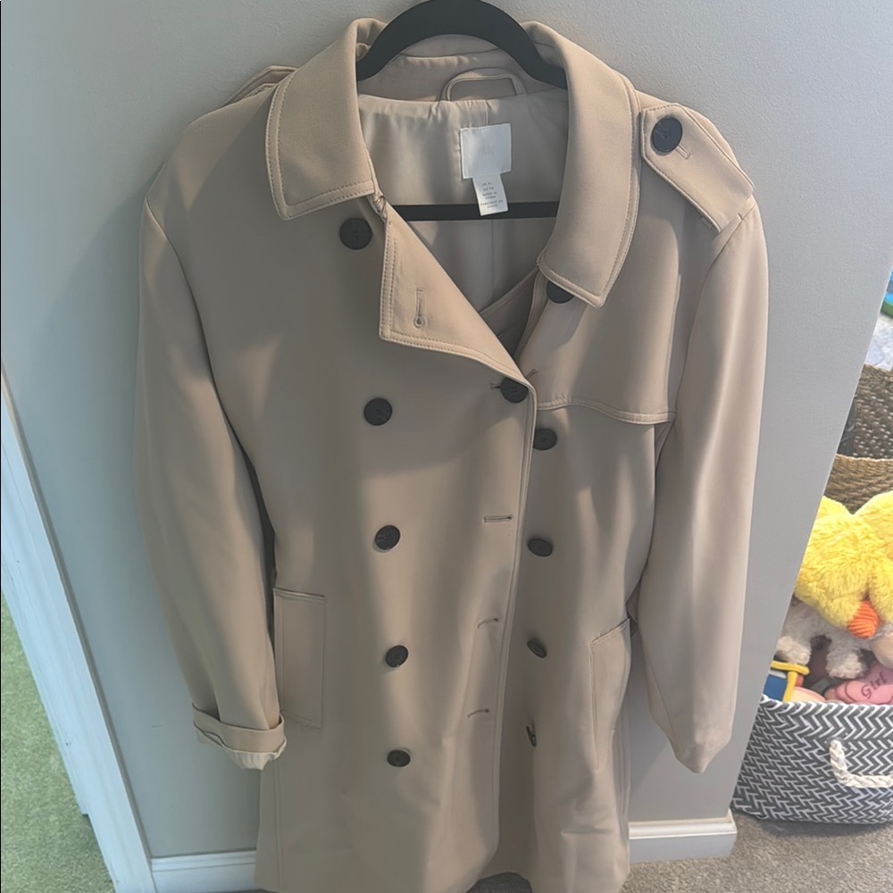 H&M beige trench